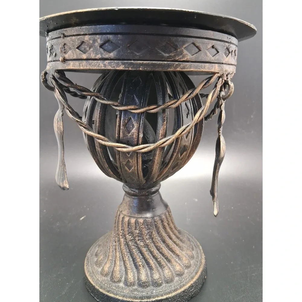 Vintage Cast Ornate Heavy Metal Candle Stand‎